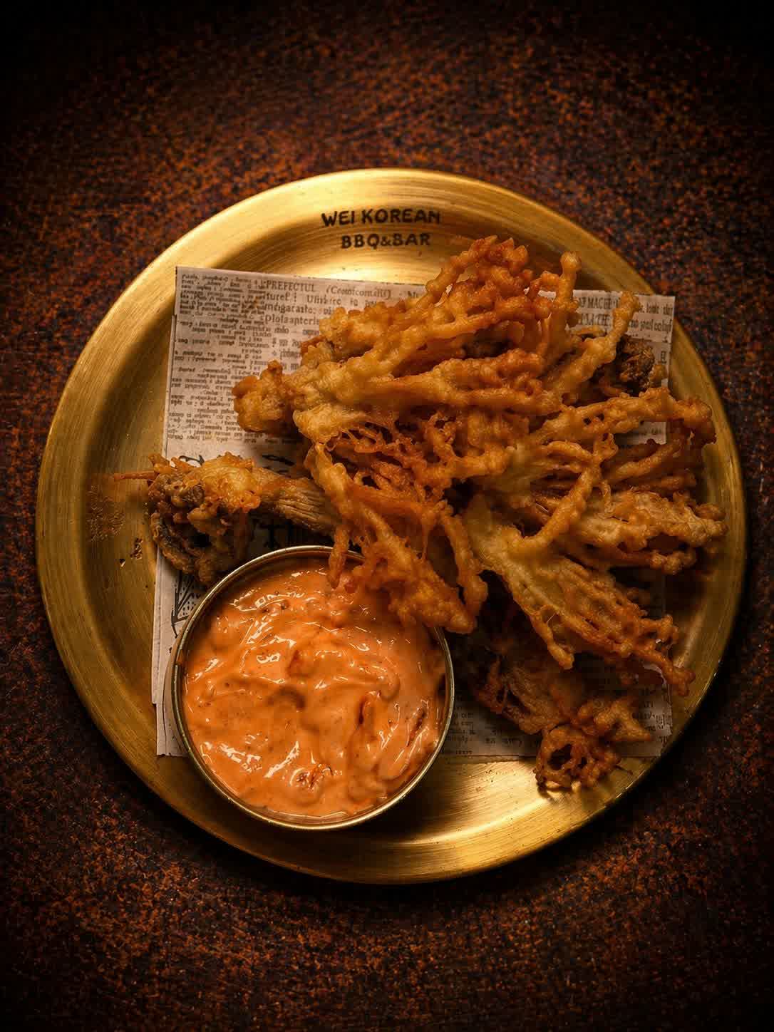 25. Fried Mixed Mushrooms cu Maioneză Kimchi