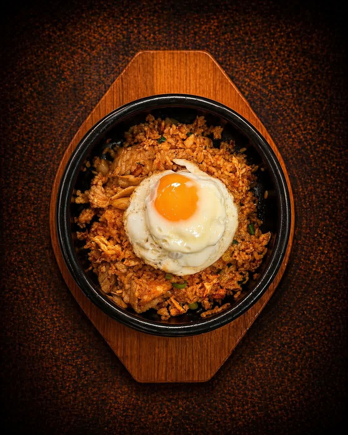 30. Fried Rice cu Porc și Kimchi