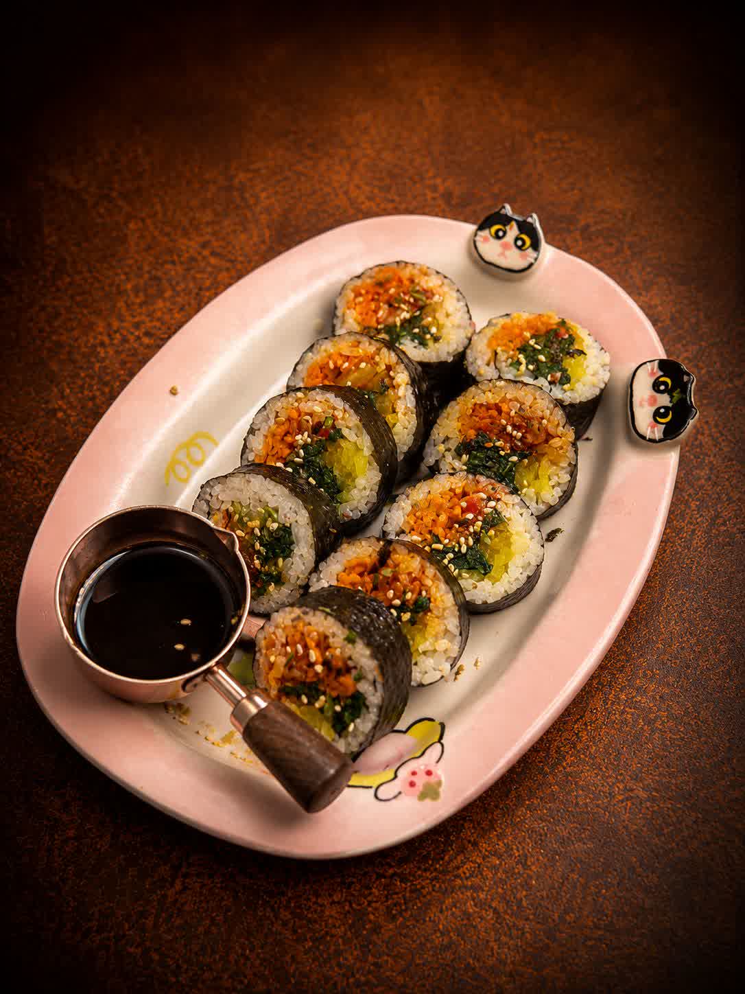 36. Gim-chi Gim-bap (Kimchi roll)